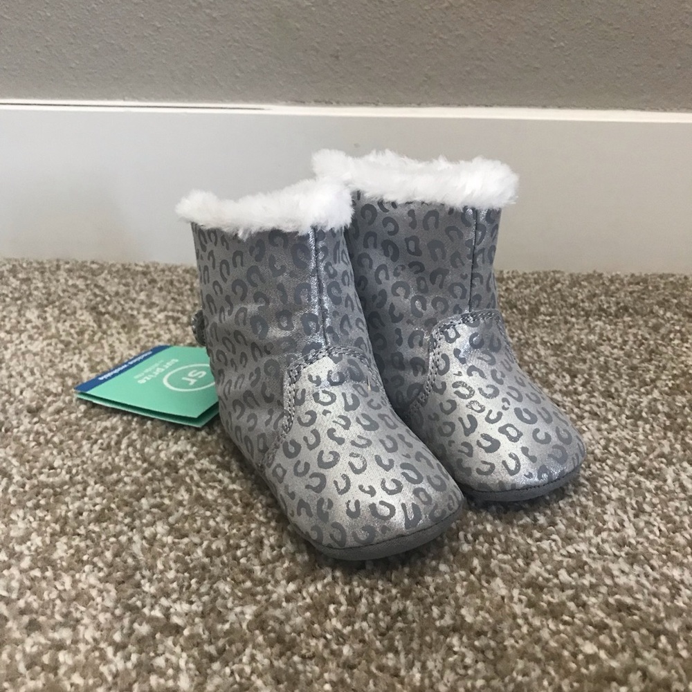 Surprize by stride rite silver boots